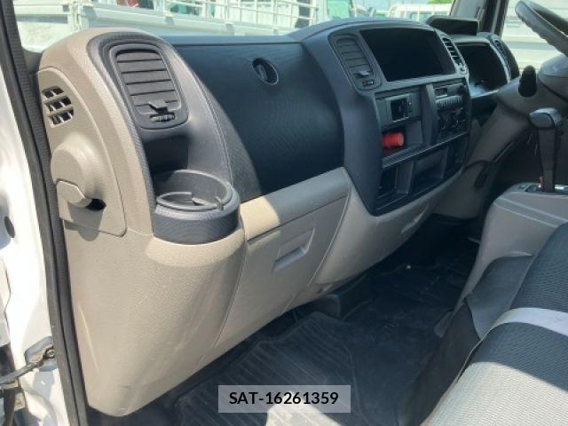 Nissan ATLAS 2015-06 8072852-26
