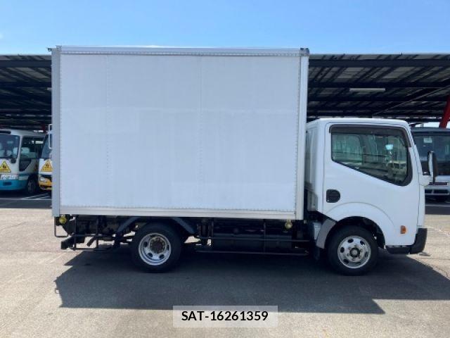 Nissan ATLAS 2015-06 8072852-5
