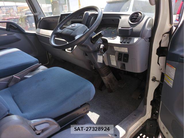 Nissan ATLAS 2016-04 8206330-25