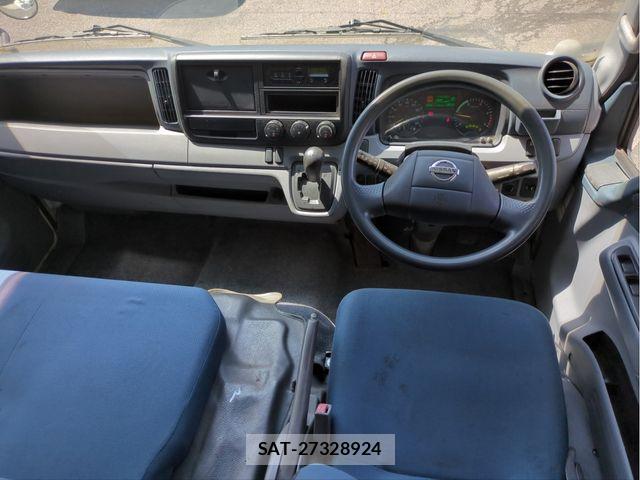 Nissan ATLAS 2016-04 8206330-8