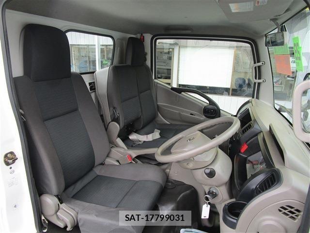 Nissan ATLAS 2016-01 8228903-13