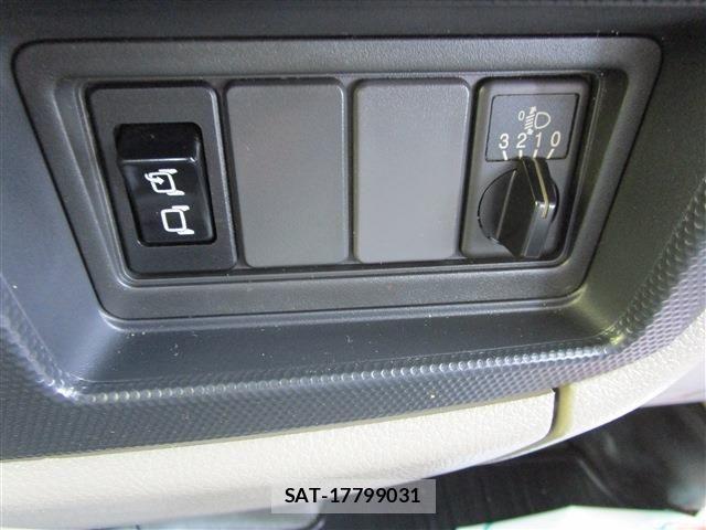 Nissan ATLAS 2016-01 8228903-24