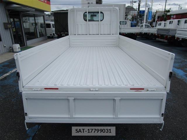 Nissan ATLAS 2016-01 8228903-5