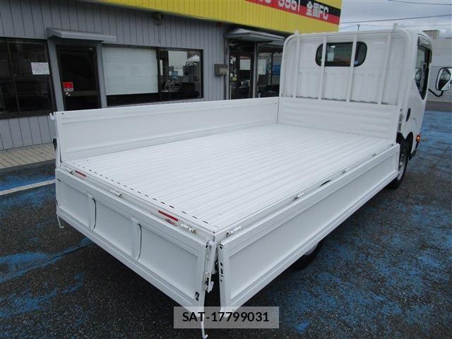 Nissan ATLAS 2016-01 8228903-6