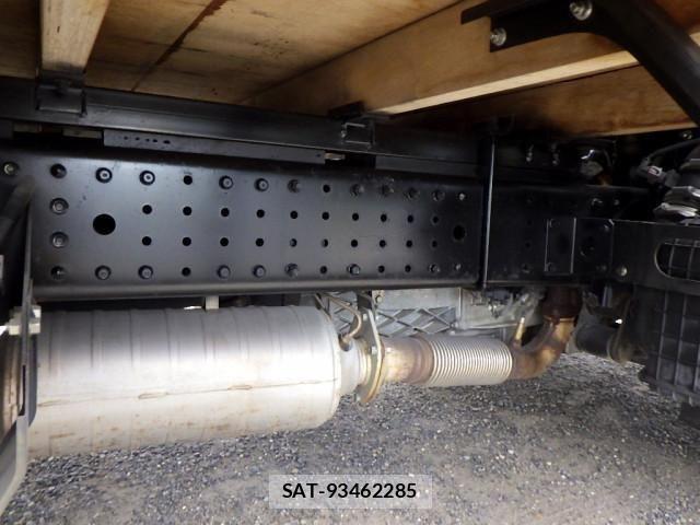 Nissan ATLAS 2015-09 8228901-20