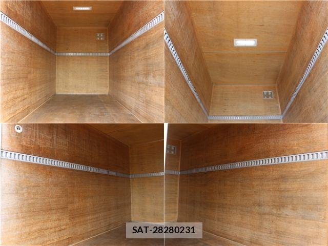 Nissan ATLAS 2017-05 8228902-13