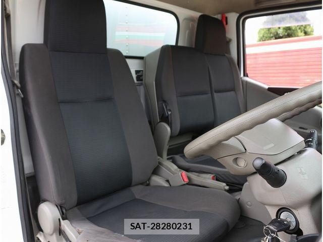 Nissan ATLAS 2017-05 8228902-21