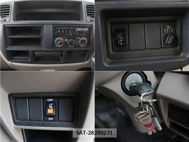 Nissan ATLAS 2017-05 8228902-26