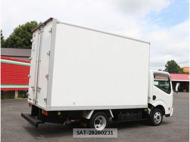 Nissan ATLAS 2017-05 8228902-2