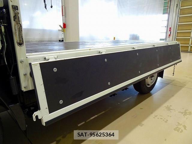 Nissan ATLAS 2024-08 8228899-27