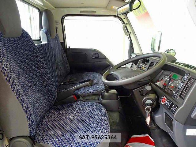 Nissan ATLAS 2024-08 8228899-5