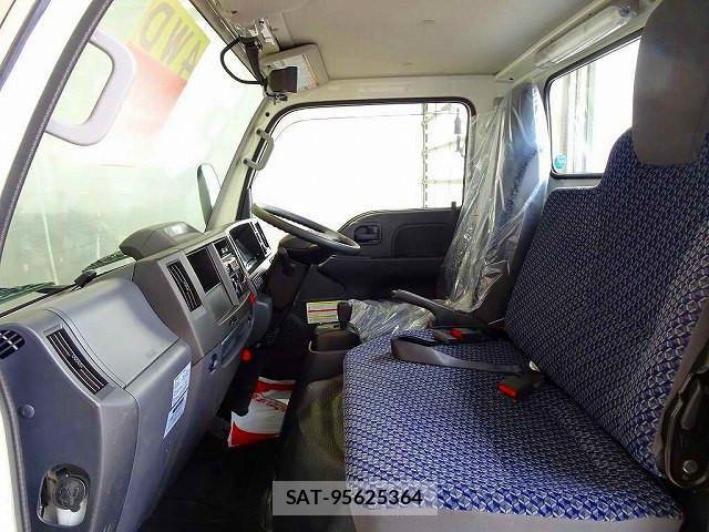 Nissan ATLAS 2024-08 8228899-7