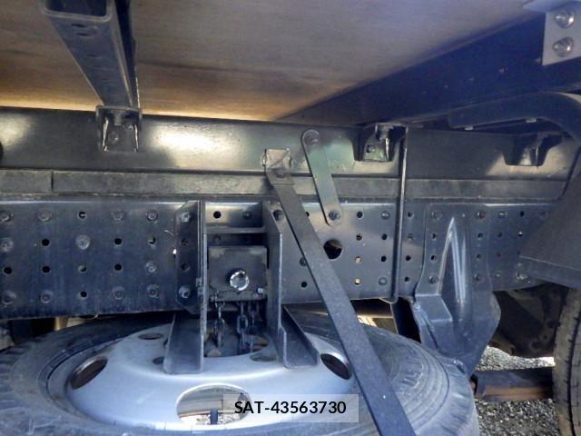 Nissan ATLAS 2020-01 8228900-23