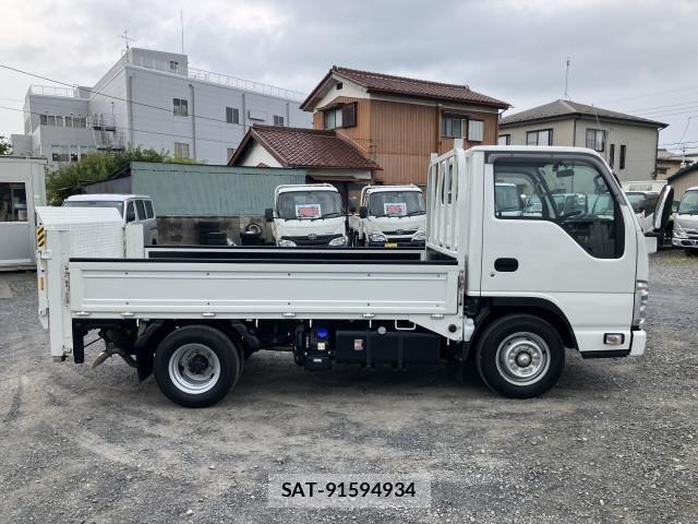 Nissan ATLAS 2023-09 8228898-12