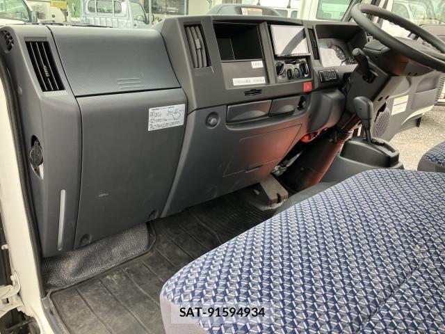 Nissan ATLAS 2023-09 8228898-26