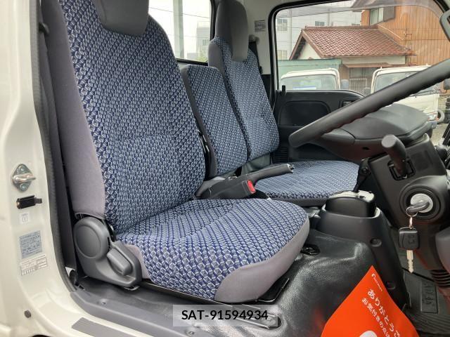 Nissan ATLAS 2023-09 8228898-5