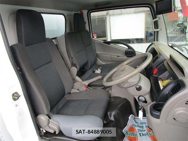 Nissan ATLAS 2017-05 8244619-13