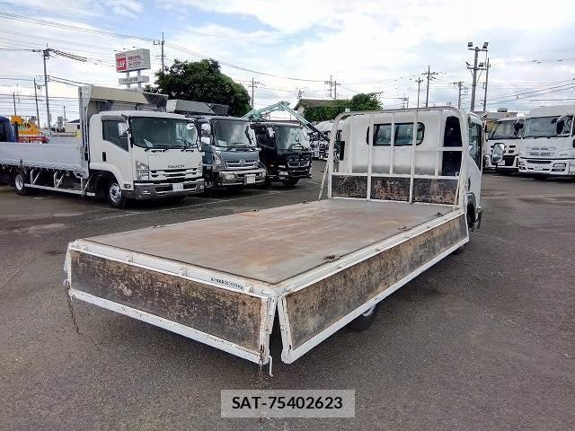 Nissan ATLAS 2009-10 8244620-9