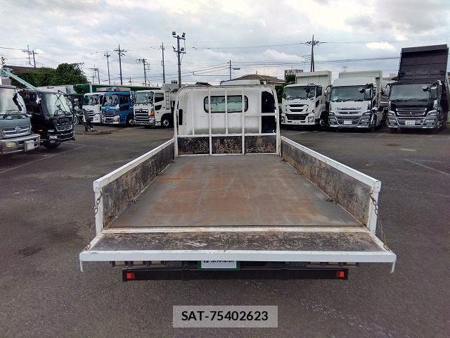 Nissan ATLAS 2009-10 8244620-11