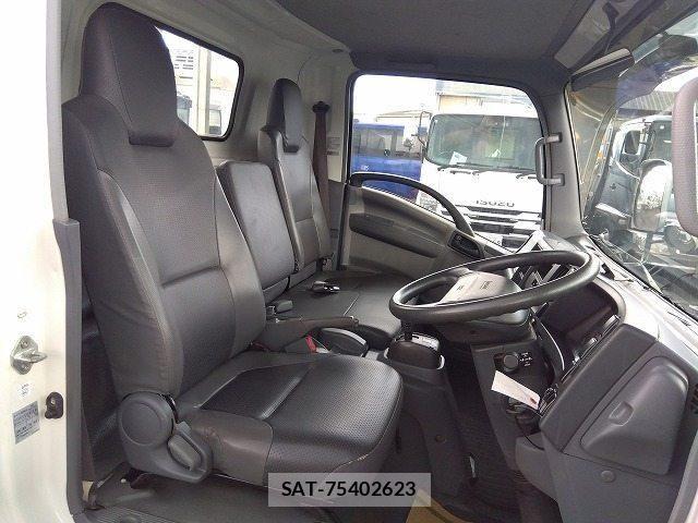 Nissan ATLAS 2009-10 8244620-12