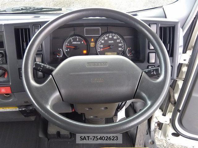Nissan ATLAS 2009-10 8244620-13