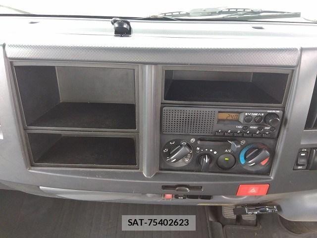 Nissan ATLAS 2009-10 8244620-14