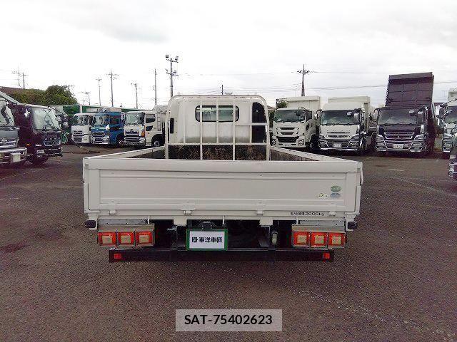 Nissan ATLAS 2009-10 8244620-4