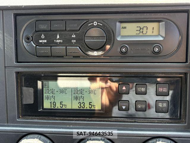 Nissan ATLAS 2018-11 8334856-16