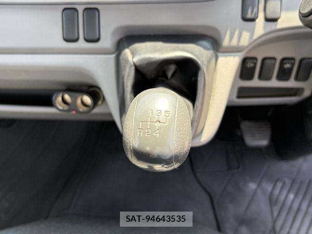 Nissan ATLAS 2018-11 8334856-18