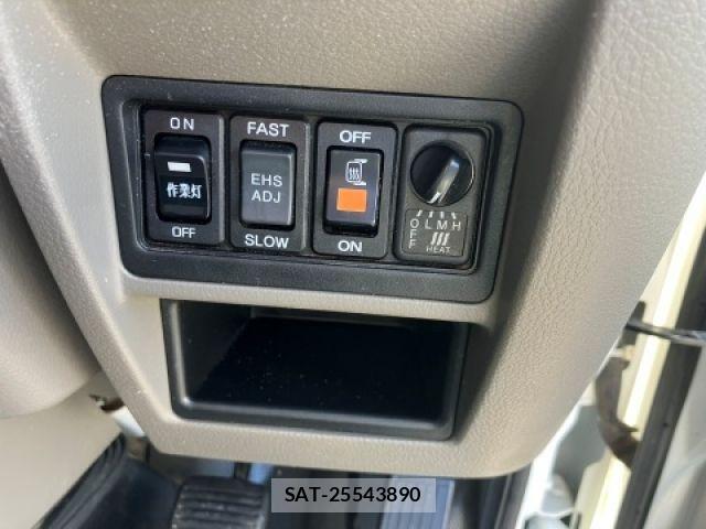 Nissan ATLAS 2013-09 8334860-21
