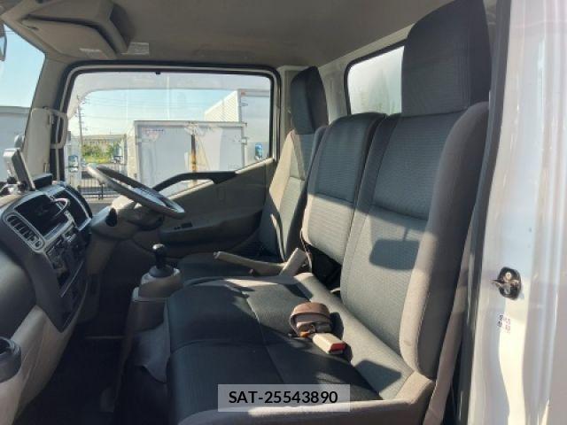 Nissan ATLAS 2013-09 8334860-24