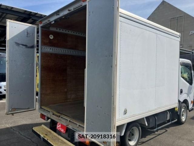 Nissan ATLAS 2013-09 8364773-9