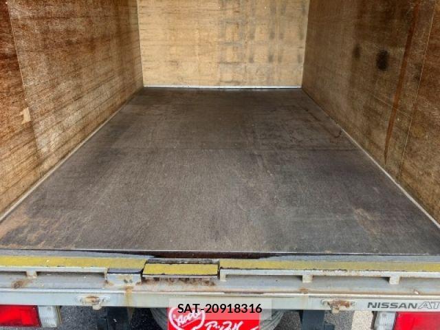Nissan ATLAS 2013-09 8364773-12