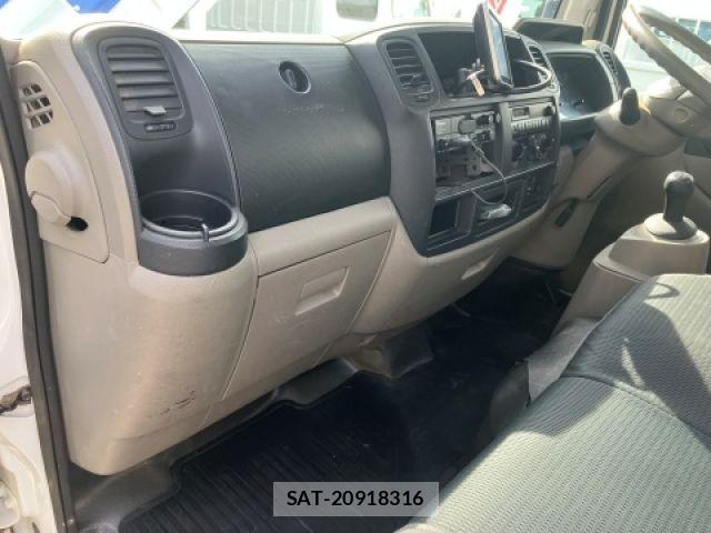 Nissan ATLAS 2013-09 8364773-28