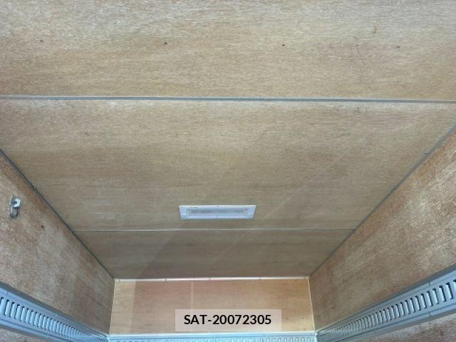Nissan ATLAS 2013-04 8364772-9