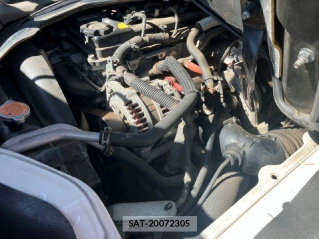 Nissan ATLAS 2013-04 8364772-15