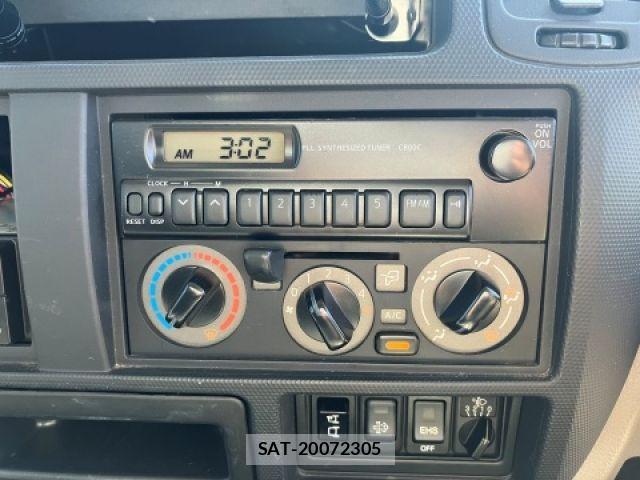 Nissan ATLAS 2013-04 8364772-19