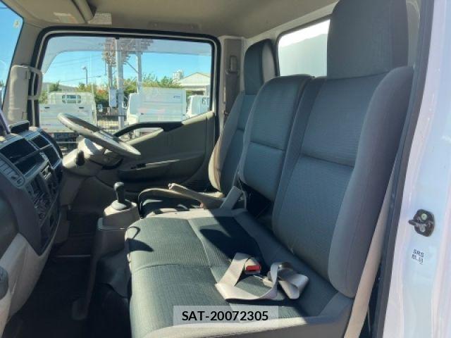 Nissan ATLAS 2013-04 8364772-24