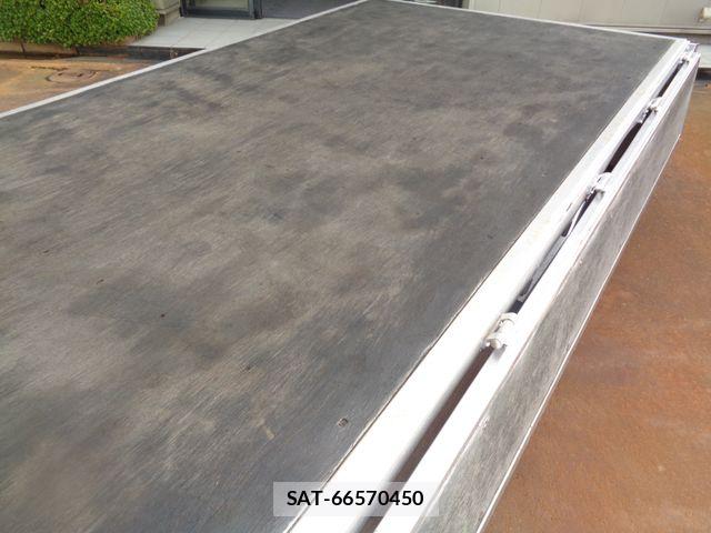 Nissan ATLAS 1995-01 8364775-9