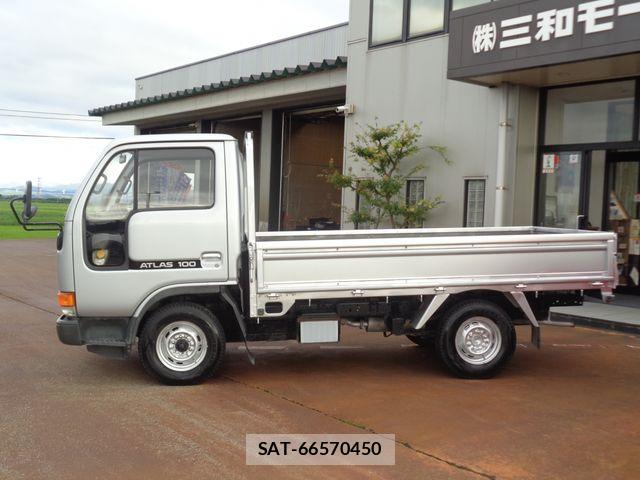 Nissan ATLAS 1995-01 8364775-5