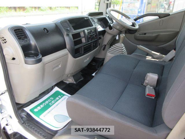 Nissan ATLAS 2019-01 8437940-11
