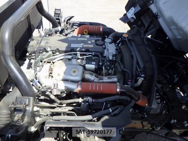 Nissan ATLAS 2024-10 8523560-23