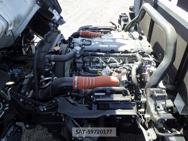 Nissan ATLAS 2024-10 8523560-24