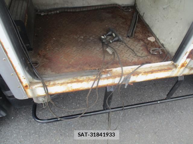 Nissan ATLAS 2009-03 8523576-14