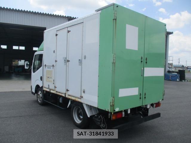 Nissan ATLAS 2009-03 8523576-24