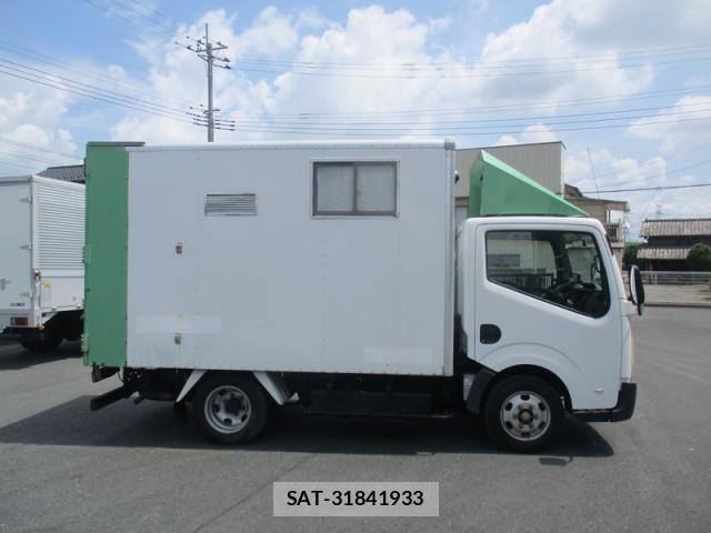 Nissan ATLAS 2009-03 8523576-2