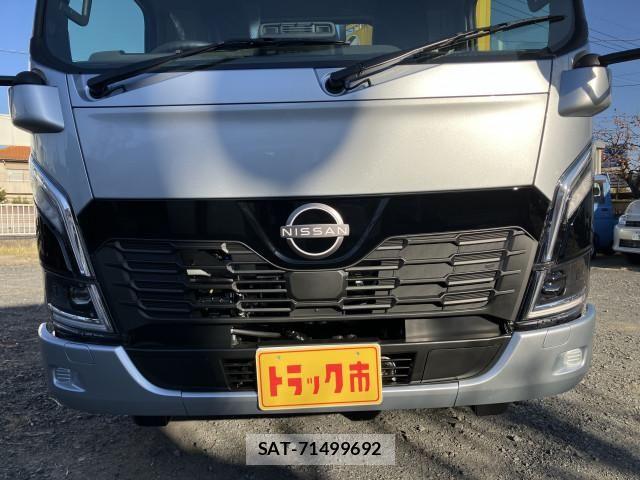 Nissan ATLAS 2026-01 8523568-9