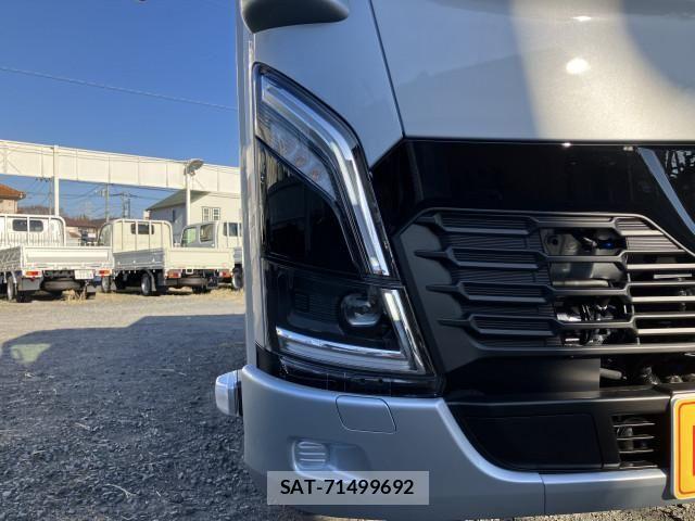 Nissan ATLAS 2026-01 8523568-12