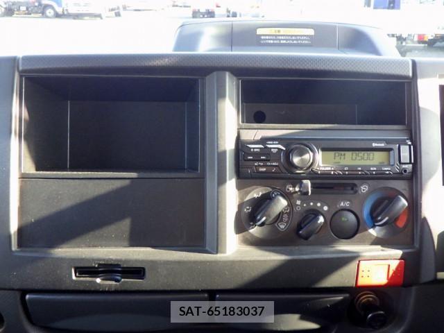 Nissan ATLAS 2022-12 8523569-15
