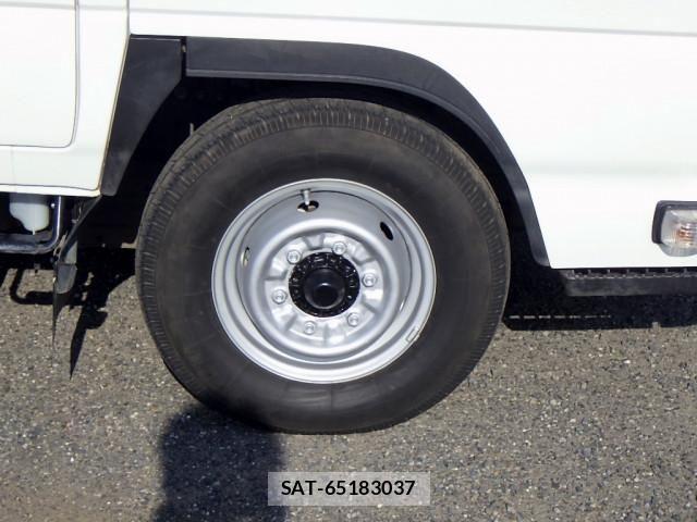 Nissan ATLAS 2022-12 8523569-19